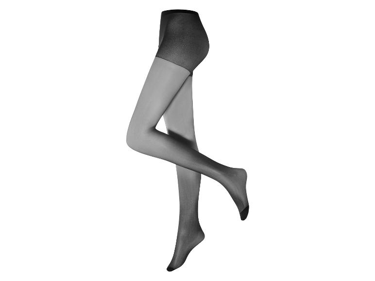 Collants noirs sur un mannequin.