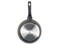 Une poêle noire Russell Hobbs avec un revêtement antiadhésif.