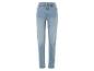 Un jean bleu clair pour femme.