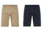 Deux paires de shorts pour homme, un en beige et un en bleu foncé.