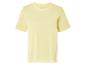 T-shirt jaune pâle à manches courtes.