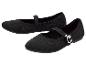 Paire de ballerines noires en maille avec bride et boucle argentée.