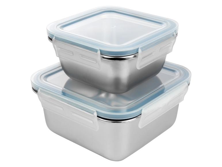 Deux boîtes à lunch carrées en acier inoxydable avec couvercles.