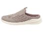 Chaussures de sport sans talon en maille respirante mauve avec semelle blanche.
