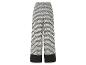 Pantalons larges à motif géométrique noir et blanc.