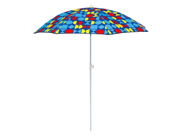 Parasol de plage coloré avec motifs géométriques sur fond blanc.