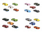 Une collection de voitures jouets, dont des voitures de course, des pick-up et un monster truck.