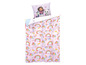 Une housse de couette avec des arcs-en-ciel, des chats et une image de Gabby's Dollhouse.