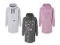 Trois sweats à capuche Disney avec des motifs de Mickey Mouse, Bambi et Minnie Mouse.