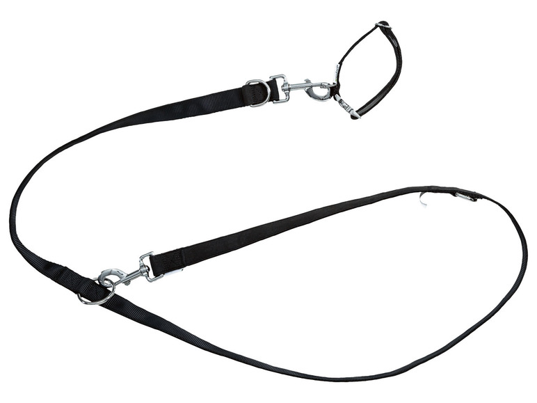 Laisse de chien noire avec collier.