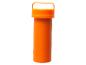 Boîtier orange avec poignée pour rangement.
