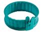 Un moule à pâtisserie flexible de couleur teal de Cook.