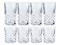 Un ensemble de huit verres avec un motif gravé.