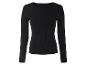 Un pull noir à manches longues en tricot.