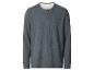 T-shirt Henley gris à manches longues pour homme avec texture gaufrée.
