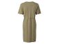 Robe t-shirt vert olive avec cordon à la taille.