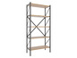 Une étagère en bois avec une structure métallique.