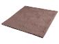 Couverture ou couvre-lit marron avec un motif de feuilles en relief