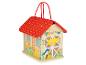 Maisonnette en bois avec animaux de ferme et toit rouge.