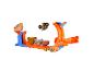 Coffret de jeu Hot Wheels Monster Trucks avec un véhicule qui saute.