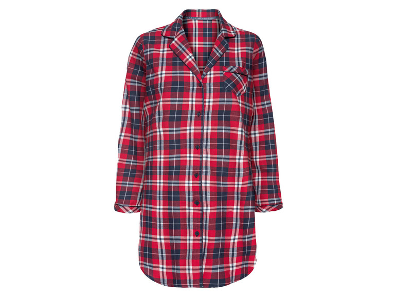 Une chemise de nuit à carreaux rouge, blanc et bleu.