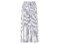 Pantalon large rayé blanc et noir.