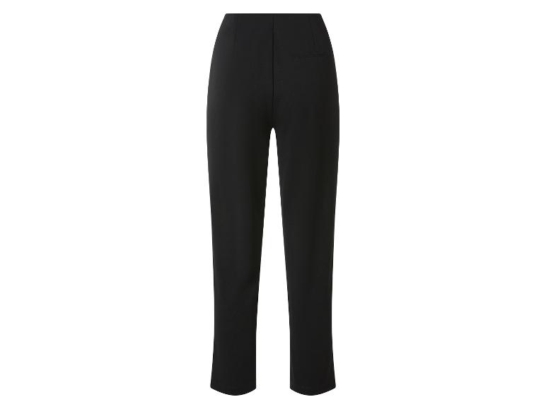 Pantalon noir pour femme taille haute et jambe droite.
