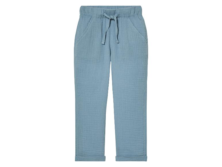 Pantalon bleu pour enfant, style décontracté.