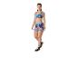 Sportive en haut, short et chaussures de sport à fleurs.