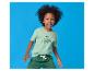 Garçon en t-shirt vert avec dinosaure et short vert