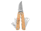Outils de jardin multifonctions Parkside avec manches en bois.