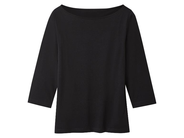 Un t-shirt noir à manches longues avec un col bateau.