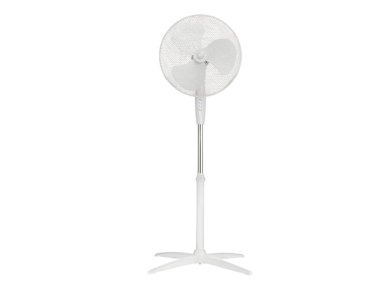 Ventilateur sur pied blanc.