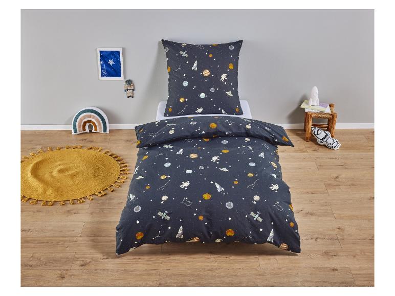 Parure de lit enfant sur le thème de l'espace.