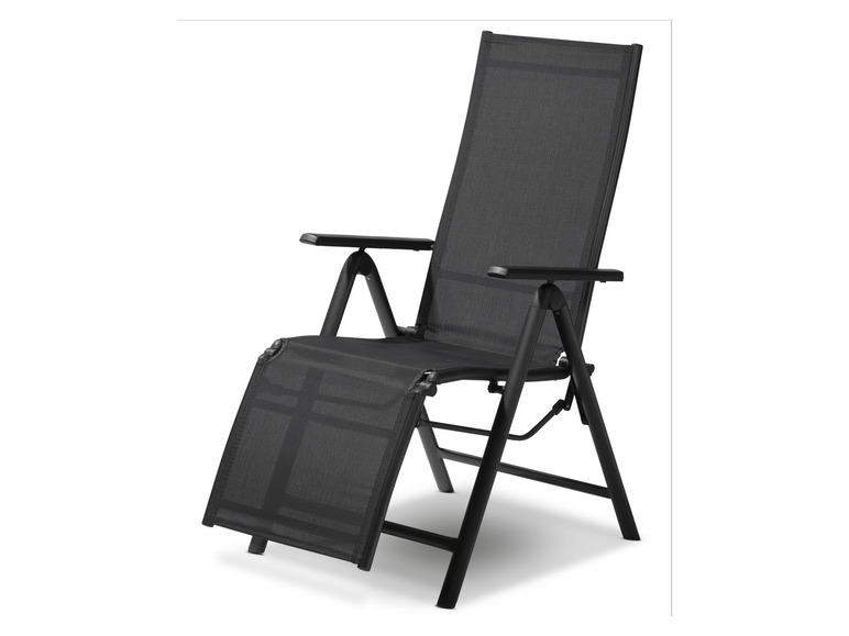 Un fauteuil inclinable noir avec un repose-pieds pliable.