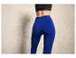Leggings bleus pour le sport ou les loisirs.
