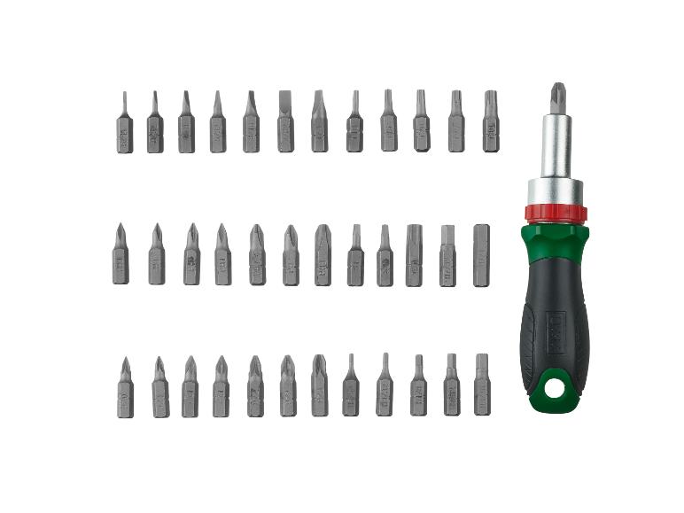 Un ensemble de tournevis avec différentes pointes, y compris VIMO.