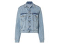 Une veste en jean bleu clair
