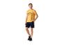 T-shirt et shorts pour homme, style décontracté.