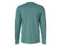 Un t-shirt à manches longues pour homme en vert.