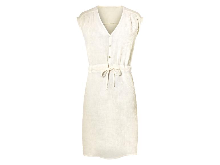 Robe boutonnée beige, style bohème chic.