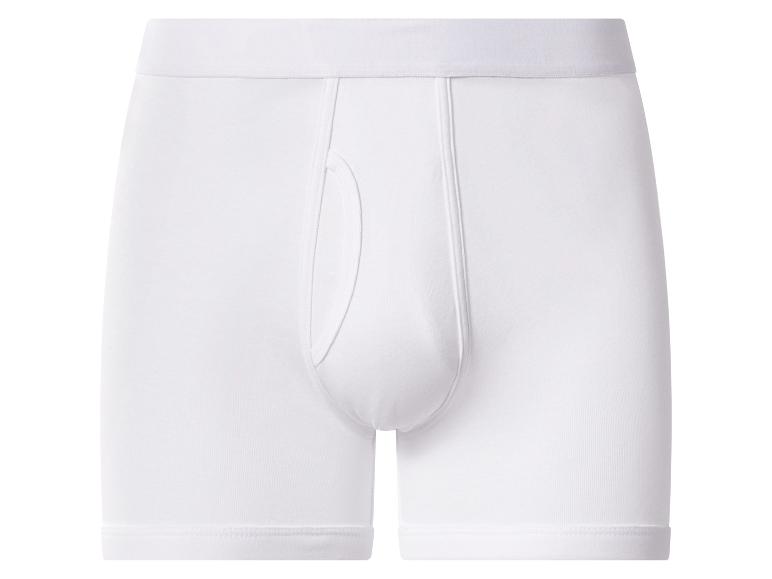 Caleçon blanc pour homme avec une ceinture élastique et une braguette fonctionnelle.