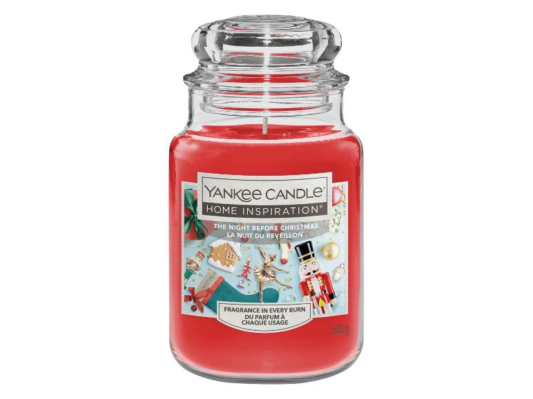 Bougie Yankee Candle Home Inspiration, senteur Noël, dans un bocal en verre.