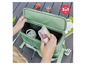 Une lunch box verte avec un contenant Bababulle et un gobelet.