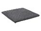 Un coussin d'assise gris matelassé