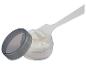 Crème cosmétique dans un pot transparent avec spatule.