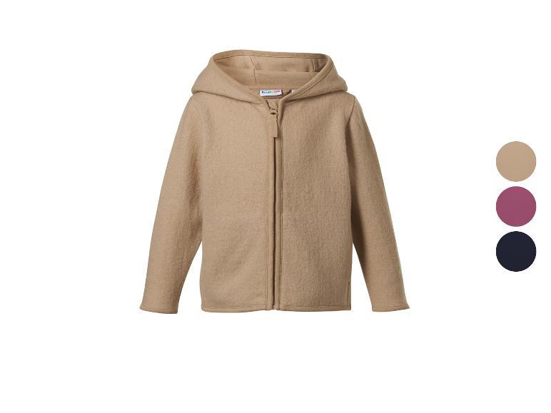 Veste à capuche zippée, disponible en beige, violet et bleu foncé.