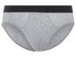 Sous-vêtements gris en coton.
