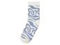 Une chaussette blanche avec un motif ondulé bleu.