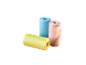 Trois rouleaux de papier colorés en jaune, bleu clair et rose.